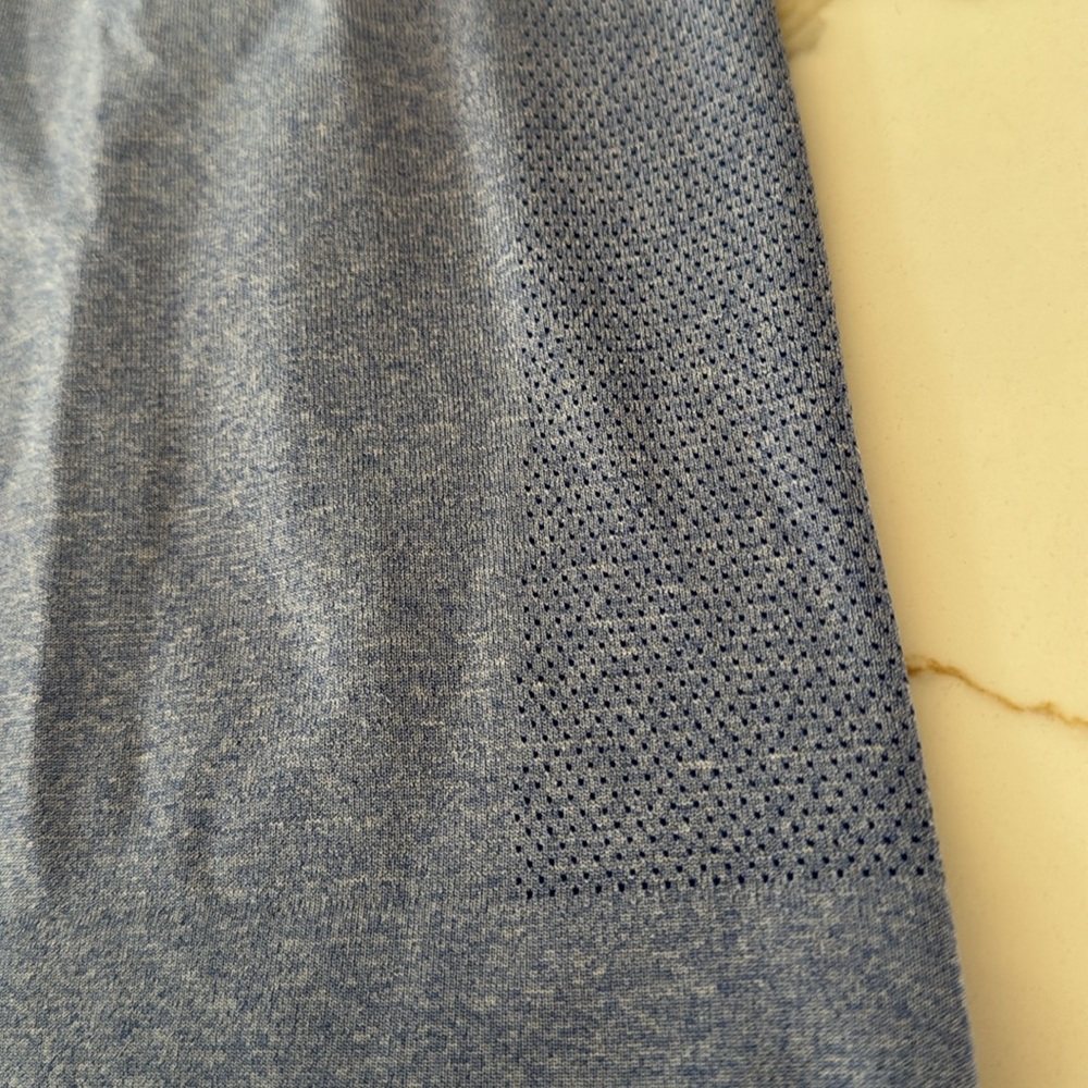 Lululemon Blue Vent T-Shirt - Picture 15 of 16